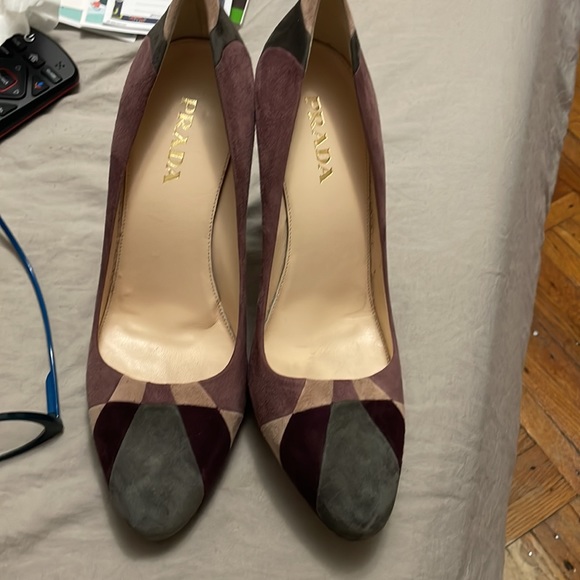 Prada heels authentic - Picture 5 of 8